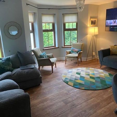 Cheerful 4-Bed Townhouse In Centre Of Newcastle Villa Newcastle  Exterior foto