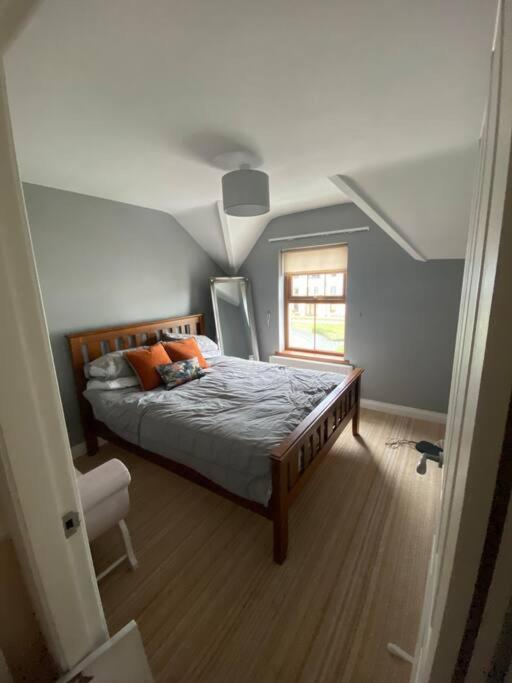 Cheerful 4-Bed Townhouse In Centre Of Newcastle Villa Newcastle  Exterior foto